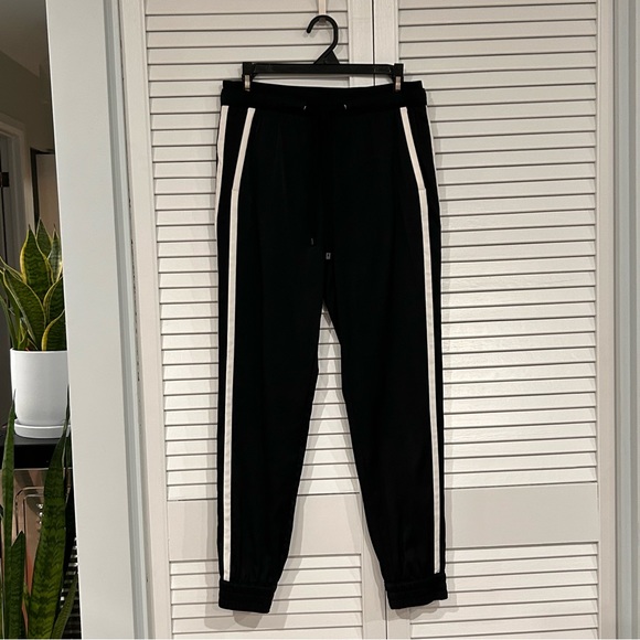 Marc Cain Joggers - Picture 2 of 16